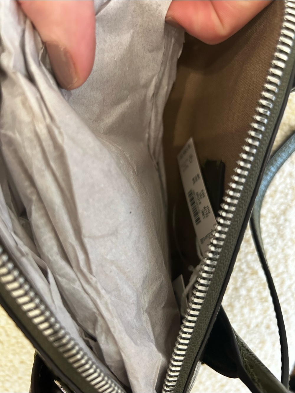 New • Madewell Dome Crossbody Satchel in worn oilve - Picture 6 of 8